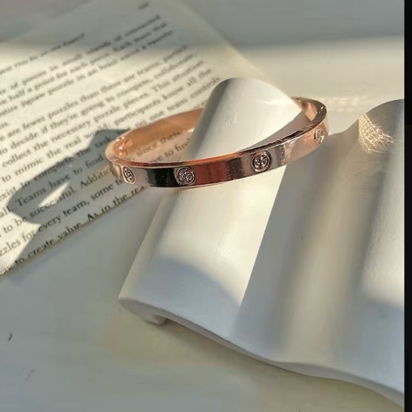 18K Gold plated Rose Gold Rhinestone Bangle bracelet - Picture 2 of 2